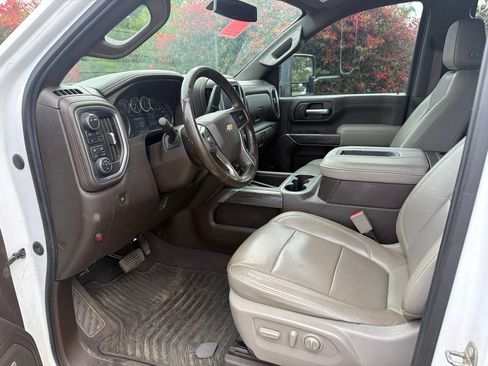 Used 2020 Chevrolet Silverado 3500 LTZ w/ LTZ Texas Edition AWD/4WD image 5