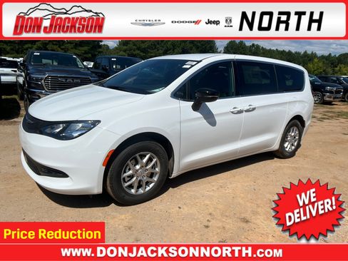 New 2026 Chrysler Voyager LX image 1