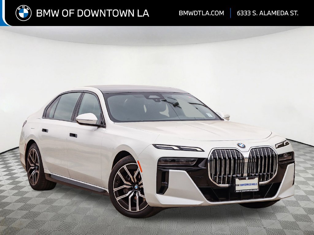 Used 2025 BMW 740i xDrive AWD/4WD image 1