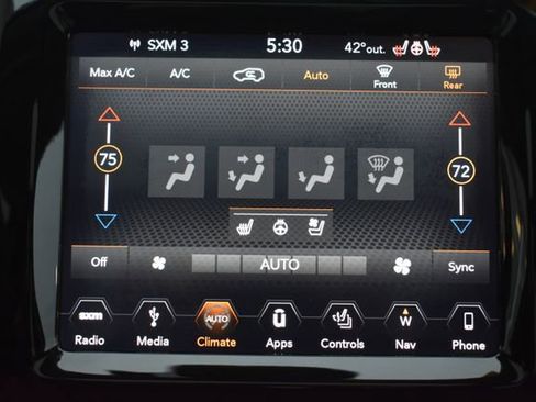 Used 2019 Jeep Cherokee Limited w/ Luxury Group image 25