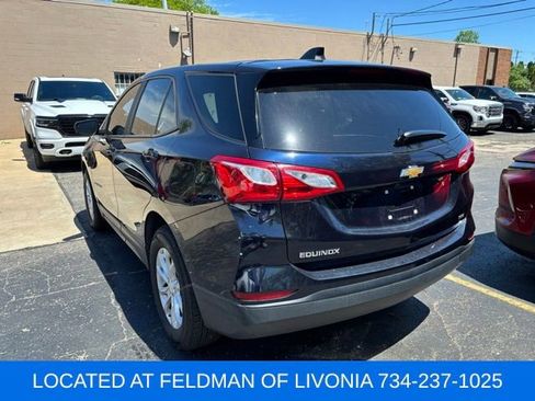 Used 2020 Chevrolet Equinox LS w/ LS Convenience Package AWD/4WD image 2