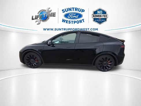 Used 2024 Tesla Model Y Performance AWD/4WD image 10