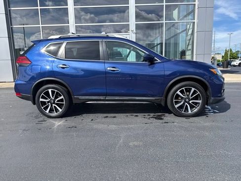 Used 2017 Nissan Rogue SL w/ SL Premium Package AWD/4WD image 8
