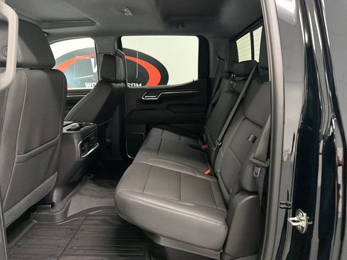 New 2026 GMC Sierra 1500 SLT w/ SLT Premium Plus Package AWD/4WD image 12