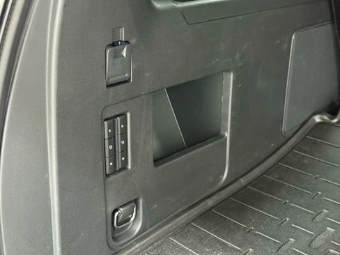 Used 2023 Lincoln Navigator L Standard Sport Utility 4D image 44