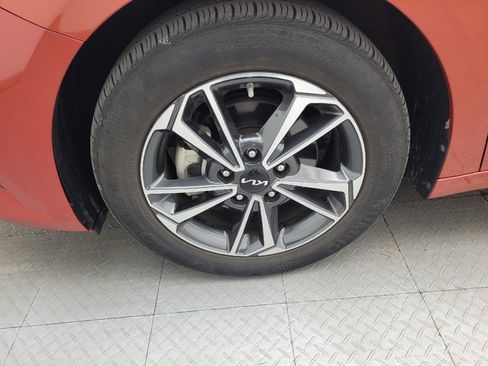 Used 2023 Kia Forte LXS w/ LXS Technology Package image 31