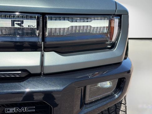 Used 2024 GMC Hummer EV 3X w/ LPO, Illumination Package image 9
