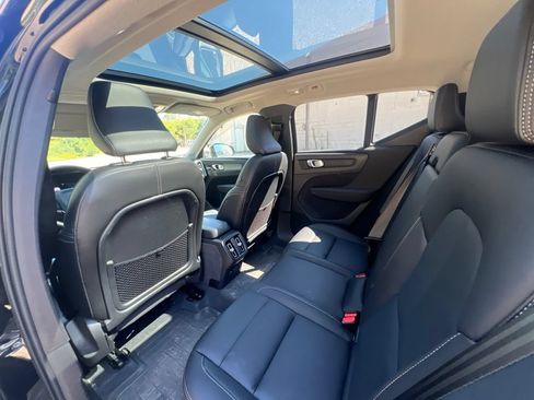 Used 2023 Volvo XC40 B5 Ultimate w/ Protection Package Premier AWD/4WD image 16