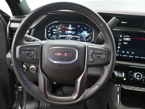Used 2024 GMC Sierra 2500 AT4 w/ AT4 Premium Plus Package AWD/4WD image 7