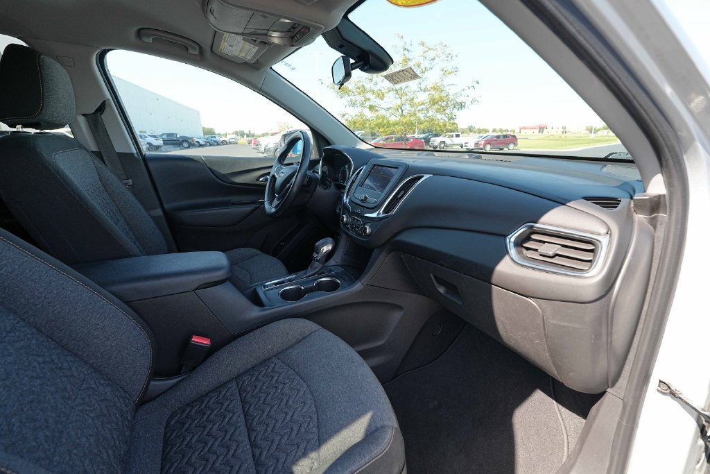 Used 2022 Chevrolet Equinox LT FWD image 24