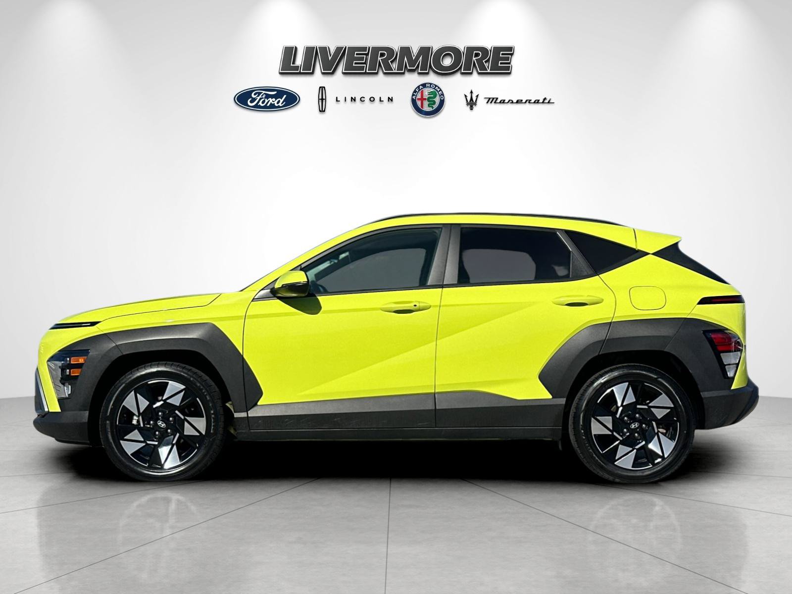 Used 2025 Hyundai Kona SEL FWD image 6