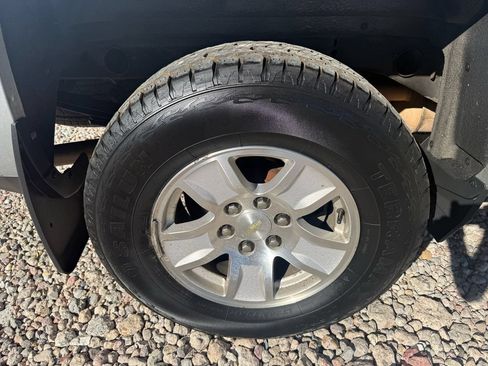 Used 2019 Chevrolet Silverado 1500 LT AWD/4WD image 11