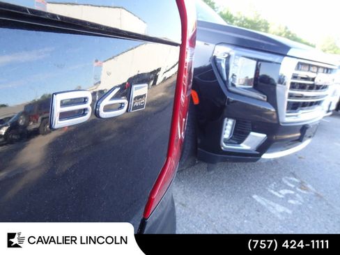 Used 2024 Volvo XC90 B6 Plus AWD/4WD image 12
