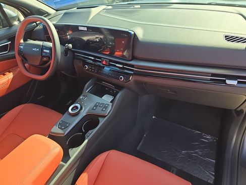 New 2026 Kia Sportage SX Prestige image 12