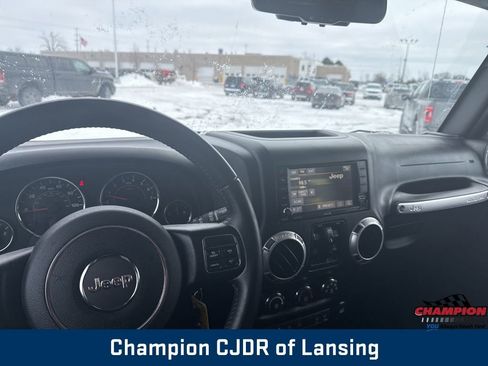 Used 2016 Jeep Wrangler Unlimited Sahara w/ Connectivity Group image 20