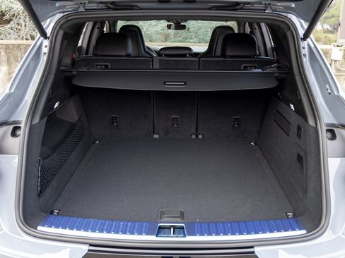 New 2026 Porsche Cayenne GTS image 43