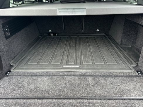 Used 2021 Land Rover Range Rover Westminster Edition image 15