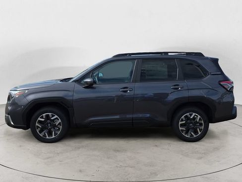Used 2026 Subaru Forester Premium AWD/4WD image 2