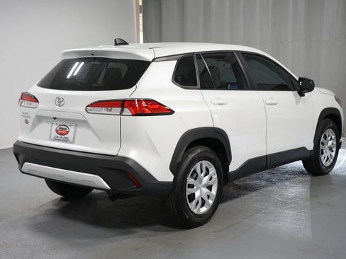 Certified 2025 Toyota Corolla Cross L image 8