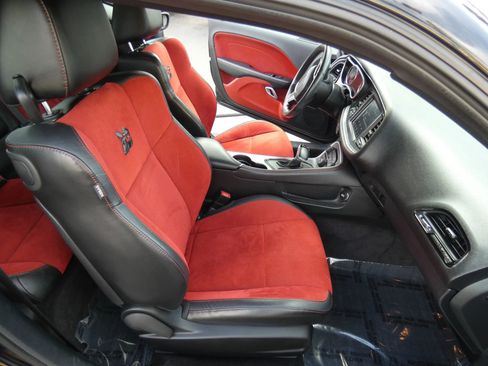 Used 2017 Dodge Challenger R/T Scat Pack w/ Dynamics Package image 29