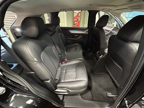 Used 2025 MAZDA CX-70 3.3 Turbo w/ Preferred Package AWD/4WD image 44