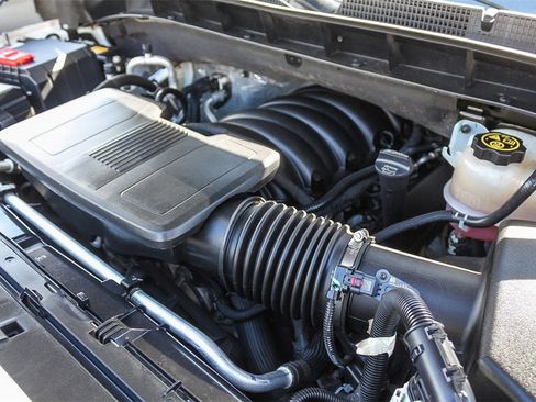 Used 2024 GMC Sierra 1500 SLT image 30