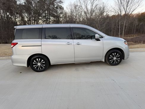 Used 2015 Nissan Quest S image 21