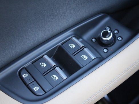 Used 2025 Audi Q7 2.0T Premium Plus w/ Premium Plus Package image 14