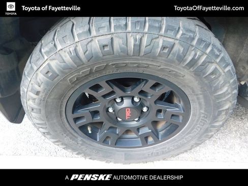 Used 2023 Toyota 4Runner SR5 Premium w/ Moonroof Package AWD/4WD image 8
