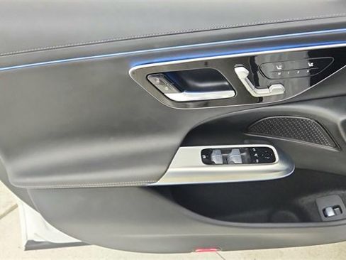 Used 2024 Mercedes-Benz E 450 4MATIC Sedan w/ Airmatic Package image 37