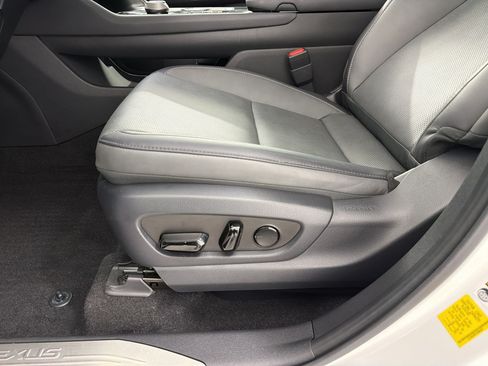 Used 2024 Lexus RZ 300e Premium w/ Accessory Package (Z1) FWD image 15