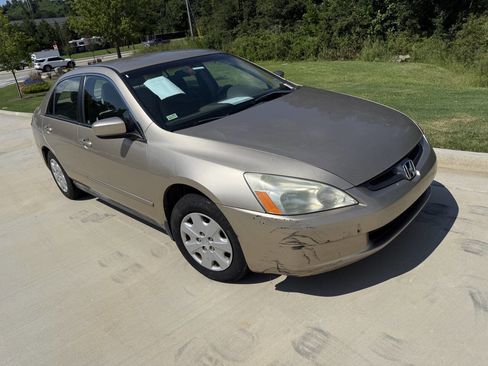 Used 2004 Honda Accord LX image 1