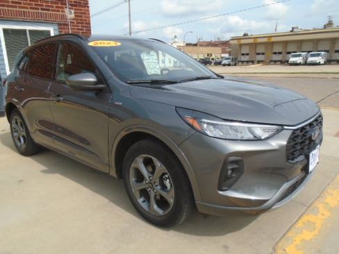 Used 2023 Ford Escape ST-Line Select w/ Tech Pack #2 AWD/4WD image 12
