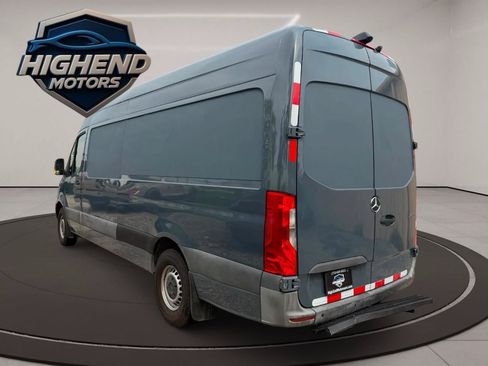 Used 2019 Mercedes-Benz Sprinter 170 image 4