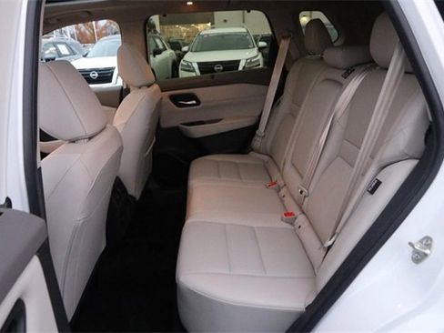 Certified 2023 Nissan Rogue SV w/ SV Premium B Package image 10