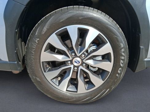Used 2025 Subaru Outback Touring AWD/4WD image 14