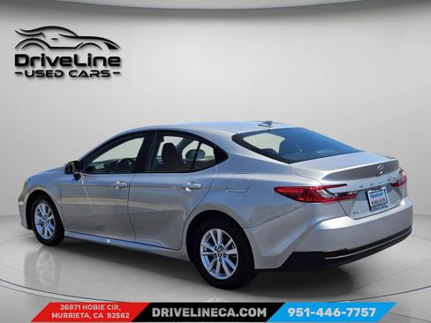 Used 2025 Toyota Camry LE FWD image 14