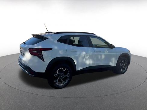 Used 2025 Chevrolet Trax LT image 15