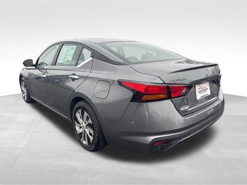 Used 2024 Nissan Altima 2.5 S FWD image 6