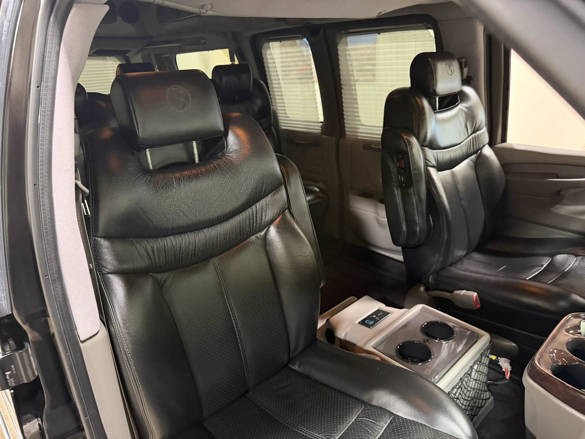 Used 2007 GMC Savana 1500 AWD w/ Preferred Equipment Group image 37