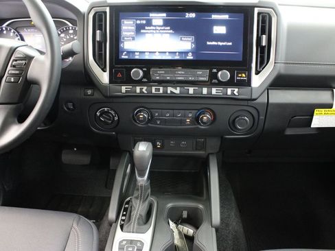 New 2026 Nissan Frontier SV w/ Tow Package AWD/4WD image 20
