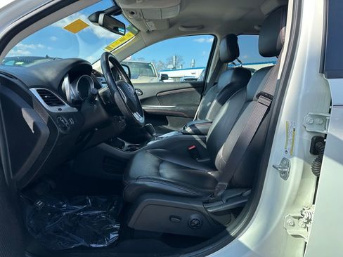 Used 2019 Dodge Journey GT image 29