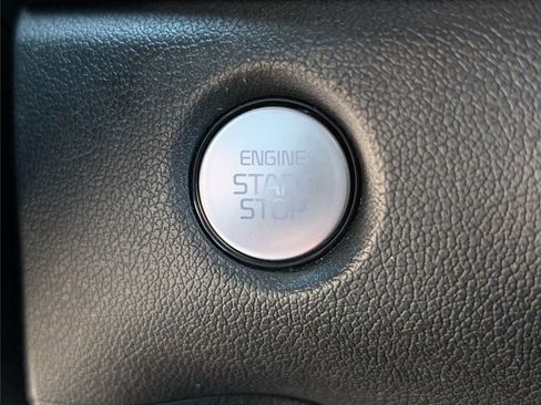 Used 2025 Kia Sorento S w/ Panoramic Sunroof Package FWD image 66