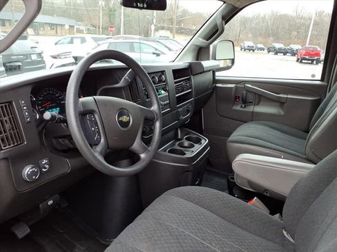 Used 2022 Chevrolet Express 2500 w/ Driver Convenience Package image 3