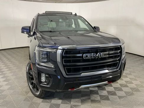 Used 2024 GMC Yukon AT4 w/ AT4 Premium Package image 11