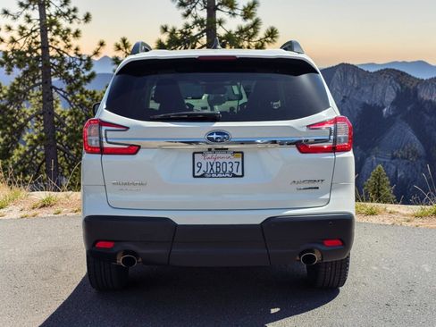 Used 2024 Subaru Ascent Limited w/ Technology Package AWD/4WD image 6
