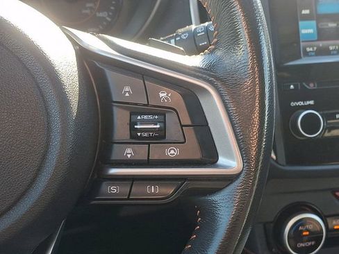 Used 2022 Subaru Crosstrek 2.0i Premium w/ Moonroof Package image 22