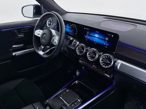 Certified 2023 Mercedes-Benz GLB 250 image 16