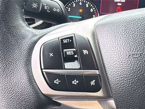 Certified 2021 Ford Explorer XLT w/ Equipment Group 202A image 17