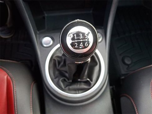 Used 2013 Volkswagen Beetle 2.0T image 15